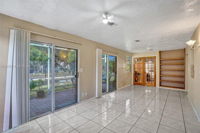 4927 NW 55th Ct, Tamarac, FL 33319