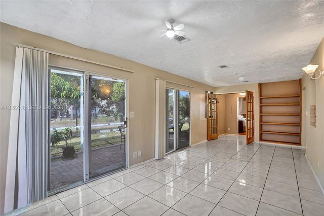 4927 NW 55th Ct, Tamarac, FL 33319