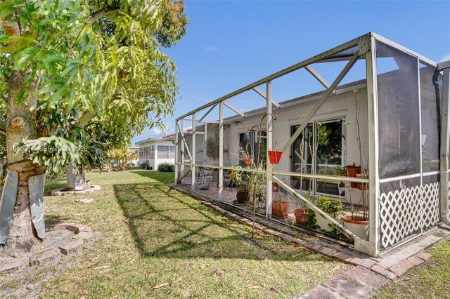 4927 NW 55th Ct, Tamarac, FL 33319