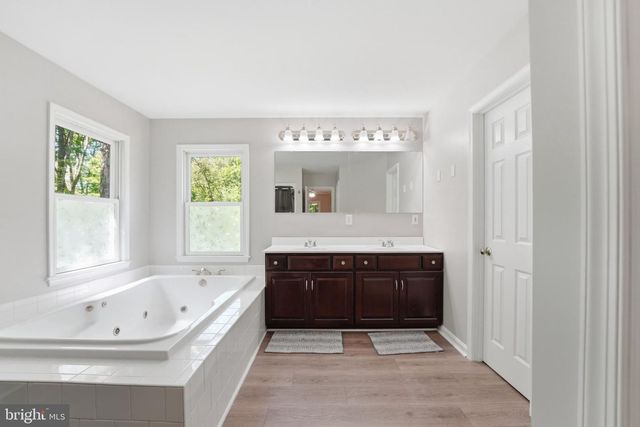19134 DUPONT LN, Jeffersonton, VA 22724