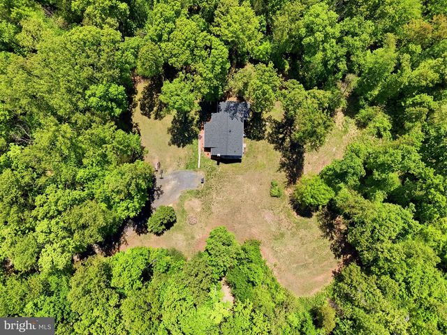 19134 DUPONT LN, Jeffersonton, VA 22724