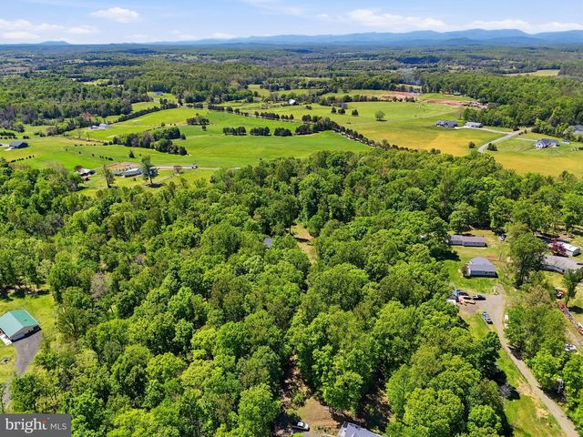 19134 DUPONT LN, Jeffersonton, VA 22724