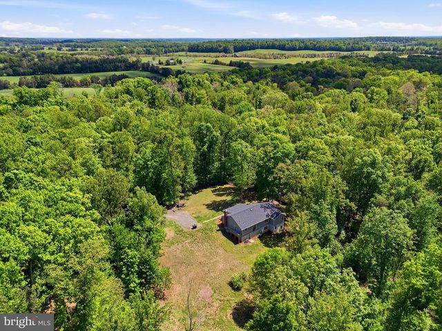 19134 DUPONT LN, Jeffersonton, VA 22724