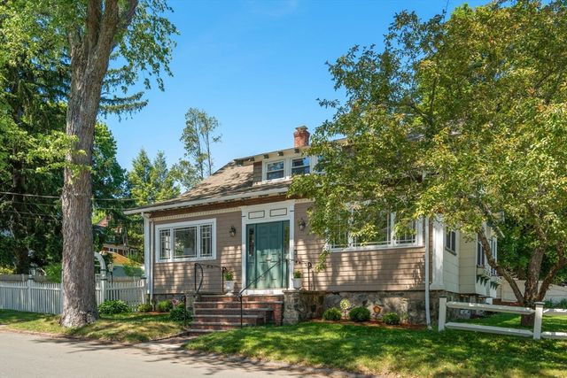 3 Chase Ave, Lexington, MA 02421