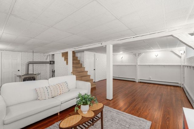 3 Chase Ave, Lexington, MA 02421