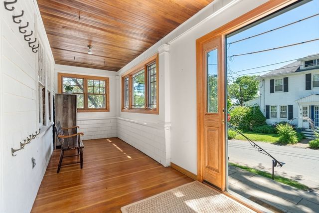 3 Chase Ave, Lexington, MA 02421