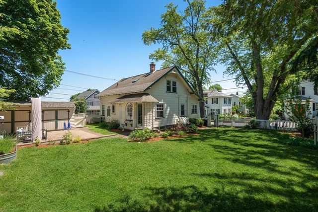 3 Chase Ave, Lexington, MA 02421