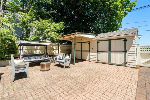 3 Chase Ave, Lexington, MA 02421