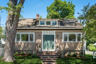 3 Chase Ave, Lexington, MA 02421