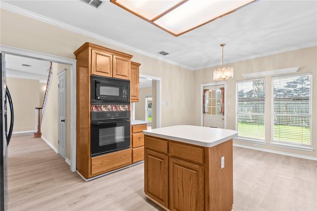 6414 Avignon St, Corpus Christi, TX 78414