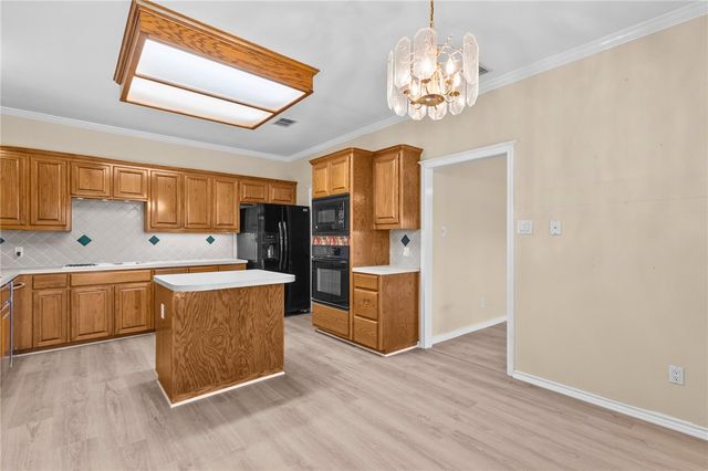 6414 Avignon St, Corpus Christi, TX 78414