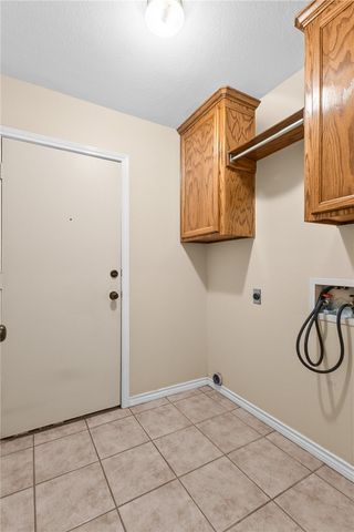 6414 Avignon St, Corpus Christi, TX 78414