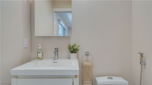 5331 Mayfair CT, Cape Coral, FL 33904