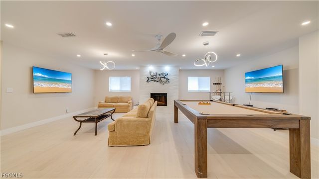 5331 Mayfair CT, Cape Coral, FL 33904