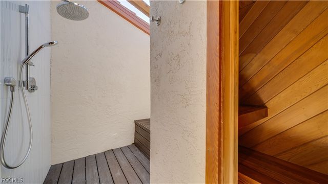 5331 Mayfair CT, Cape Coral, FL 33904