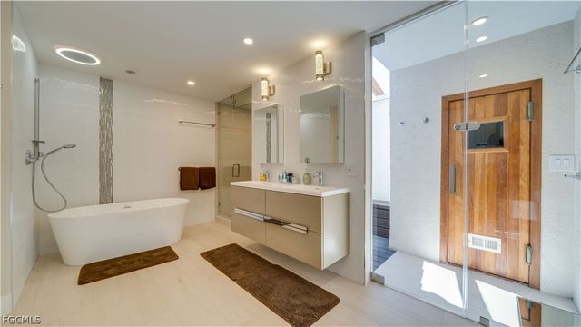 5331 Mayfair CT, Cape Coral, FL 33904