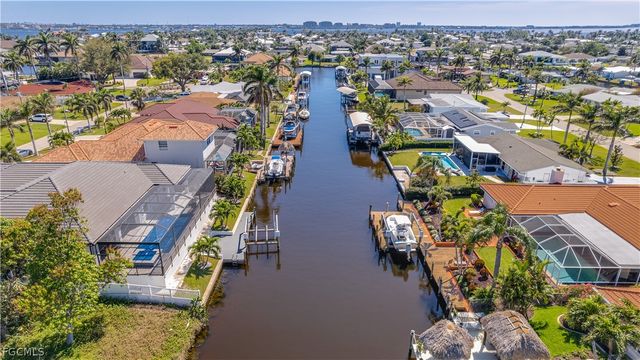 5331 Mayfair CT, Cape Coral, FL 33904