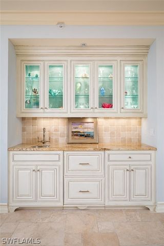 410 Flagship 1104, Naples, FL 34108