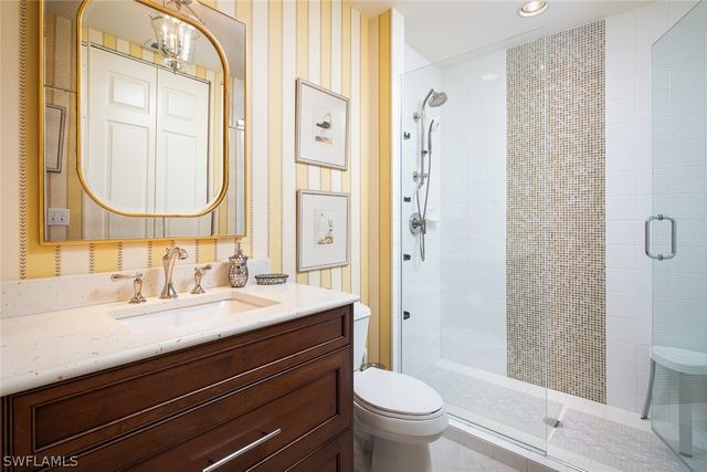 410 Flagship 1104, Naples, FL 34108