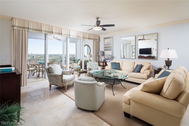 410 Flagship 1104, Naples, FL 34108