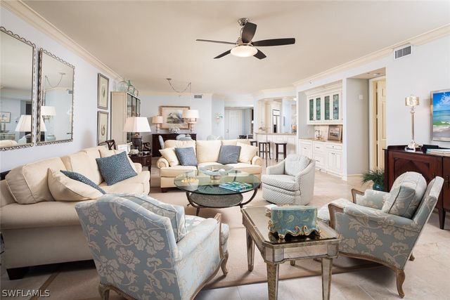 410 Flagship 1104, Naples, FL 34108