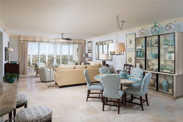 410 Flagship 1104, Naples, FL 34108