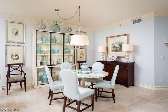 410 Flagship 1104, Naples, FL 34108