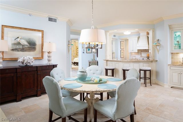 410 Flagship 1104, Naples, FL 34108