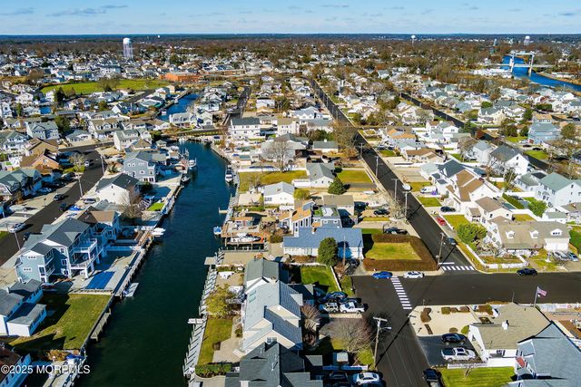 1722 Riviera Court, Point Pleasant, NJ 08742