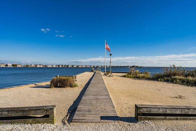 1722 Riviera Court, Point Pleasant, NJ 08742