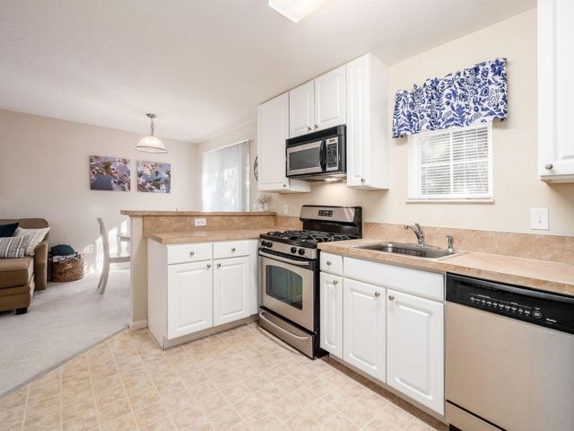 2672 Sawmill Reserve Drive, Powell, OH 43065