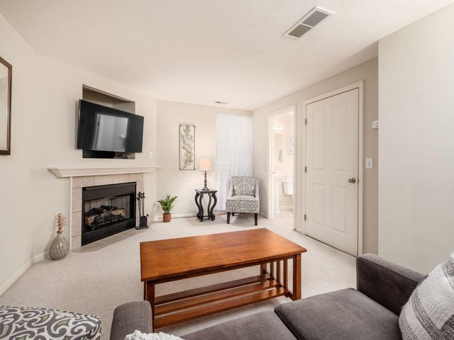 2672 Sawmill Reserve Drive, Powell, OH 43065