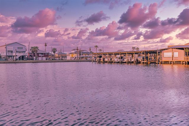 23107 Miramar Circle, Galveston, TX 77554