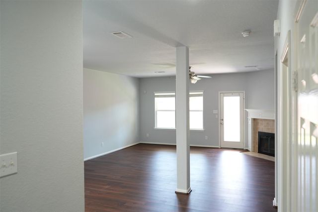 6306 Bain Drive, Missouri City, TX 77459