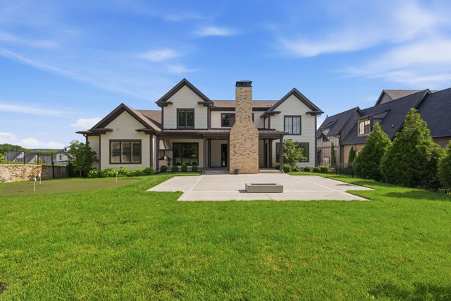 8068 Heirloom Blvd, College Grove, TN 37046