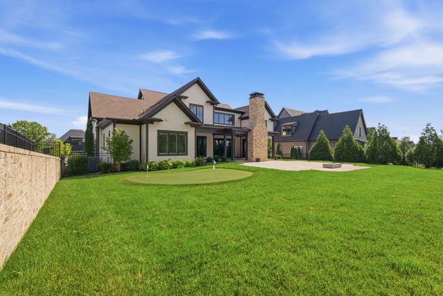8068 Heirloom Blvd, College Grove, TN 37046