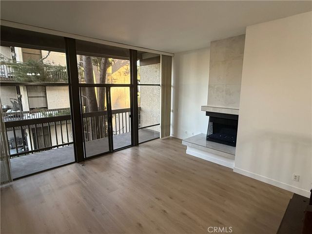 7212 Marina Pacifica N, Long Beach, CA 90803