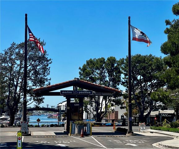 7212 Marina Pacifica N, Long Beach, CA 90803