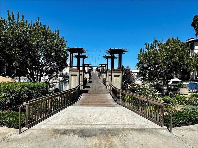 7212 Marina Pacifica N, Long Beach, CA 90803