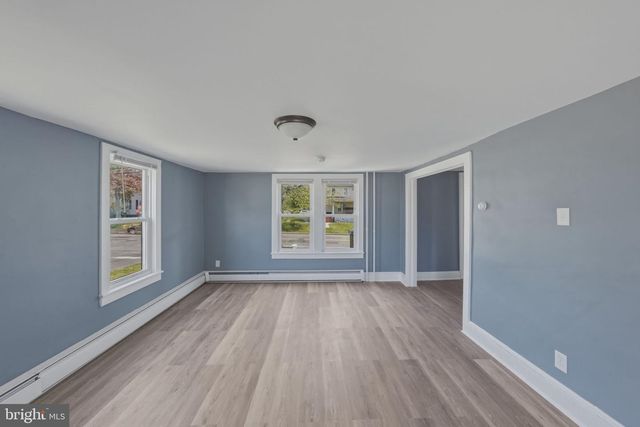 734 S EAST AVE, Vineland, NJ 08360