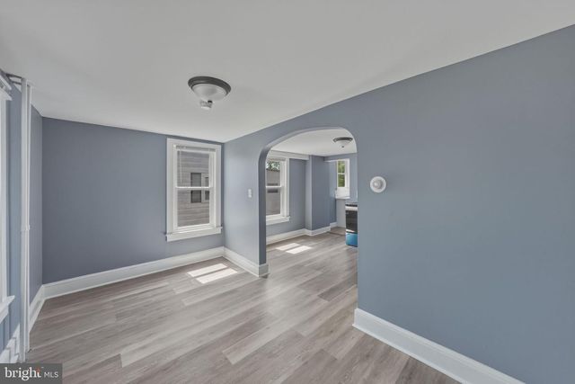 734 S EAST AVE, Vineland, NJ 08360