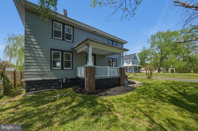 734 S EAST AVE, Vineland, NJ 08360