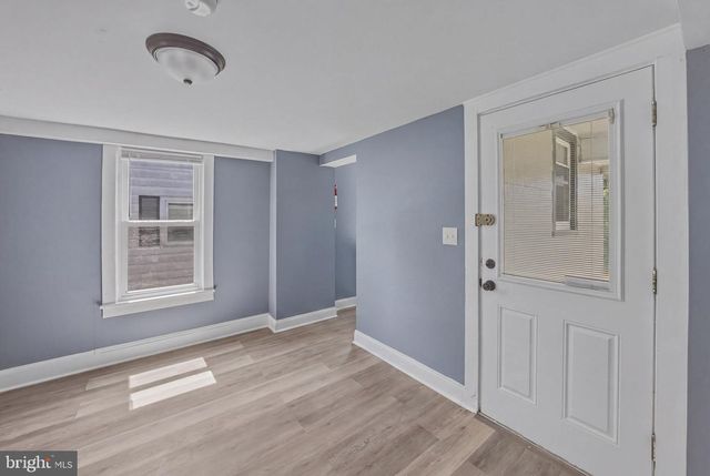 734 S EAST AVE, Vineland, NJ 08360