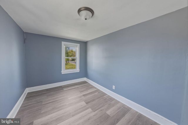 734 S EAST AVE, Vineland, NJ 08360