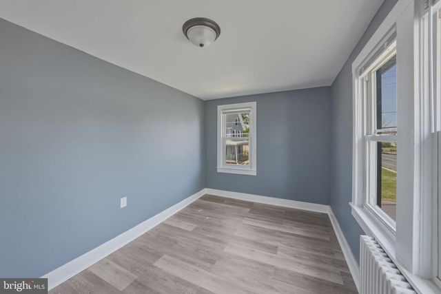 734 S EAST AVE, Vineland, NJ 08360