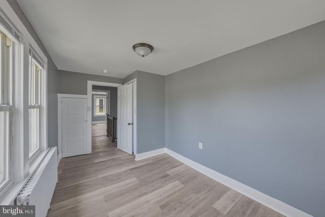734 S EAST AVE, Vineland, NJ 08360