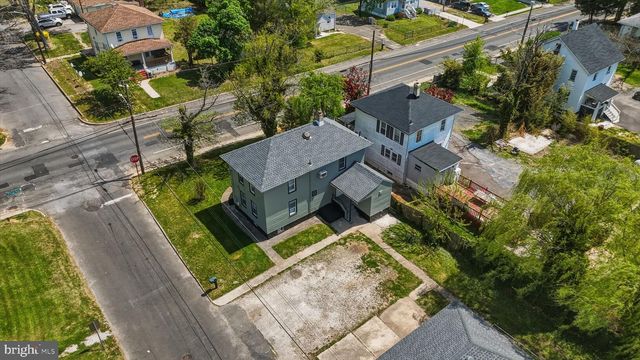 734 S EAST AVE, Vineland, NJ 08360