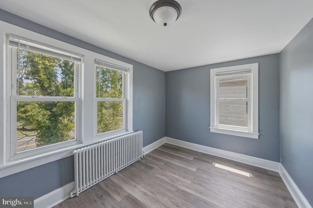 734 S EAST AVE, Vineland, NJ 08360
