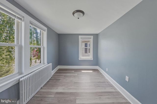 734 S EAST AVE, Vineland, NJ 08360