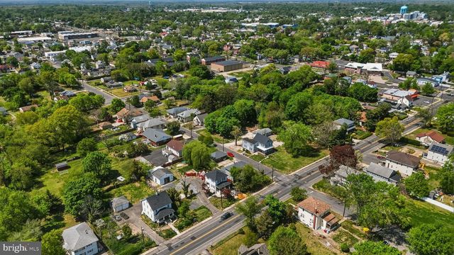 734 S EAST AVE, Vineland, NJ 08360